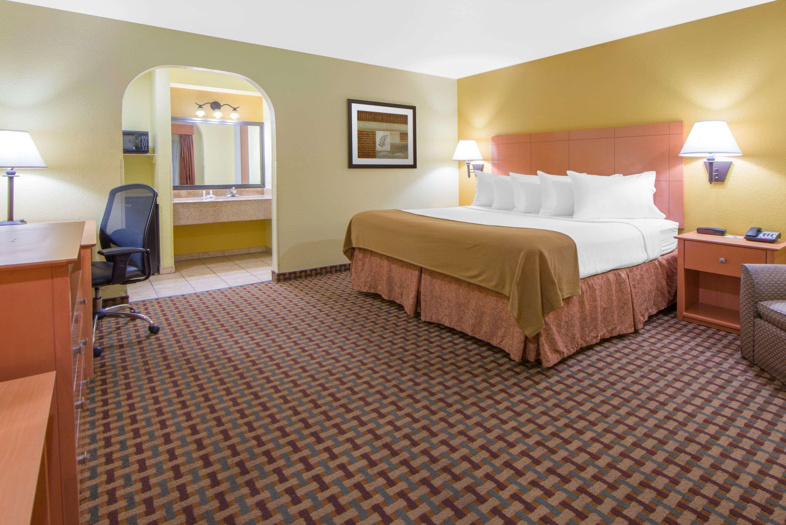 Days Inn By Wyndham Lubbock South Exteriör bild