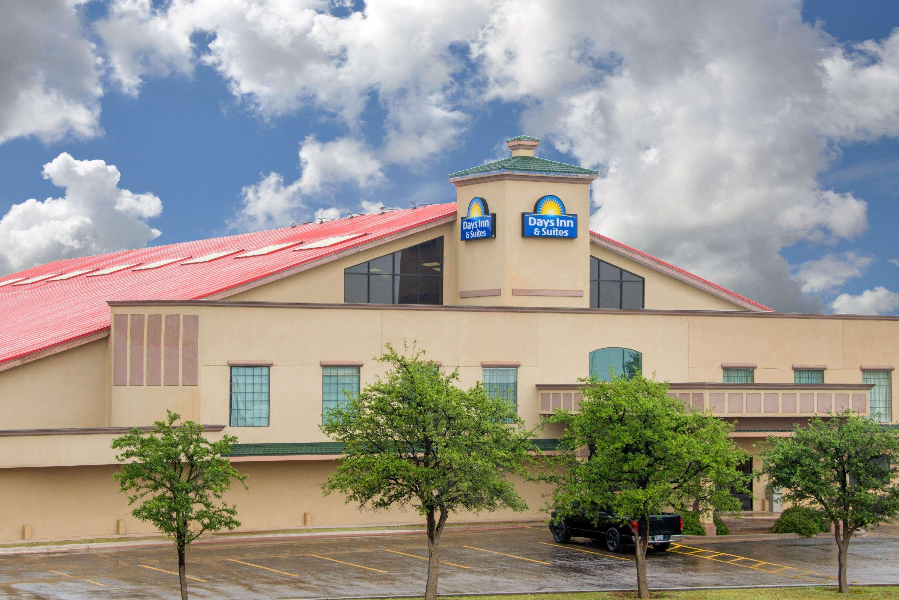 Days Inn By Wyndham Lubbock South Exteriör bild